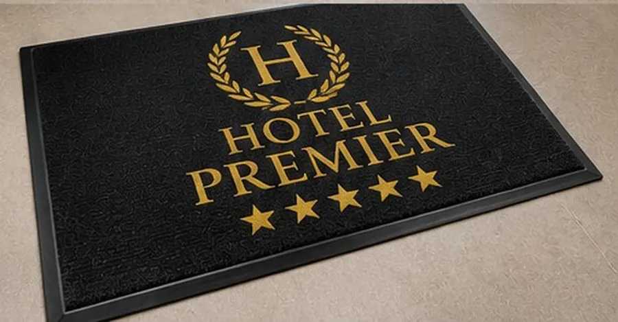 Tapete personalizado con logo del Hotel Premier